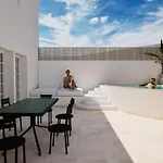 #128 Number 10 Villa By Home Holidays
