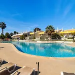 Ponta Grande Resort - Vila Luzia