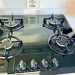 Sunny Condo- Pool & Free Parking Walk To Beach