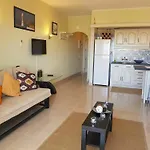 Beach Choro Studio In Albufeira With Wonderful Sea View Pool Access
