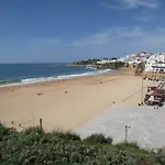 Apartment Between Beach And Downtown