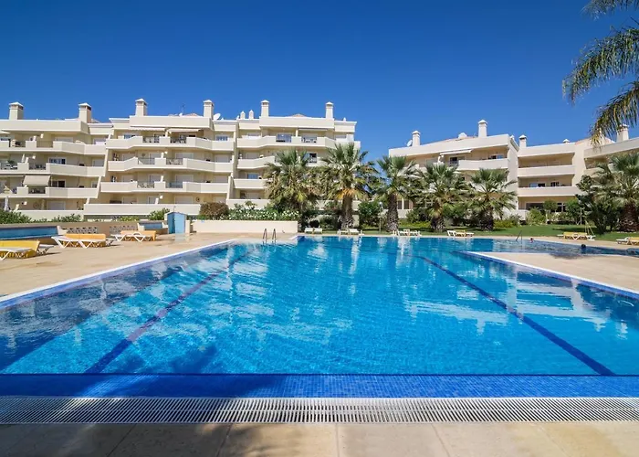 Luxury Apartment in São Rafael