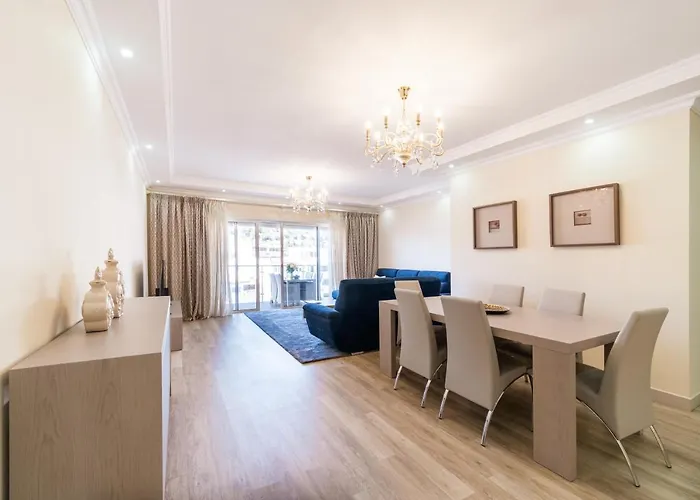 Historical City Center Penthouse Albufeira