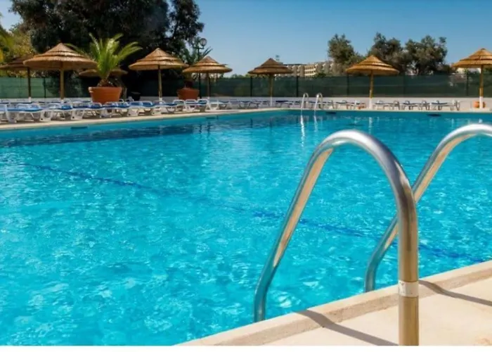 Albufeira Spot Com Piscinas Exteriores E Interior!
