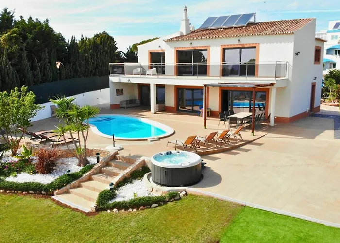 Villa Margarida By Laranjal Rentals