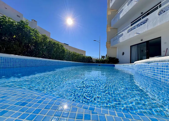 Albufeira Stylish 2 With Pool By Homing