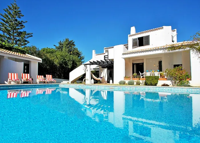Villa With Bbq, Pool