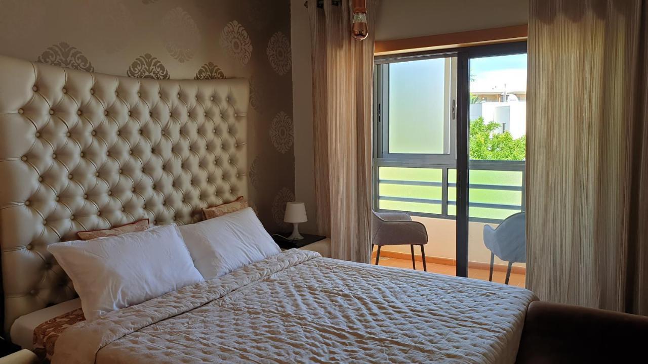 Luxury Olivia 10 - 15 Min To The Oura, Private Swimming Pool *