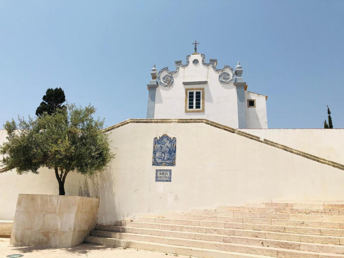 Deluxe In Old Town, 200m Walk To Beach, Pool Parking *