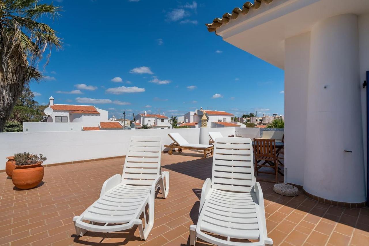 Apartment Castelinho - Pool - Beach - Free Wifi - Air Con Albufeira