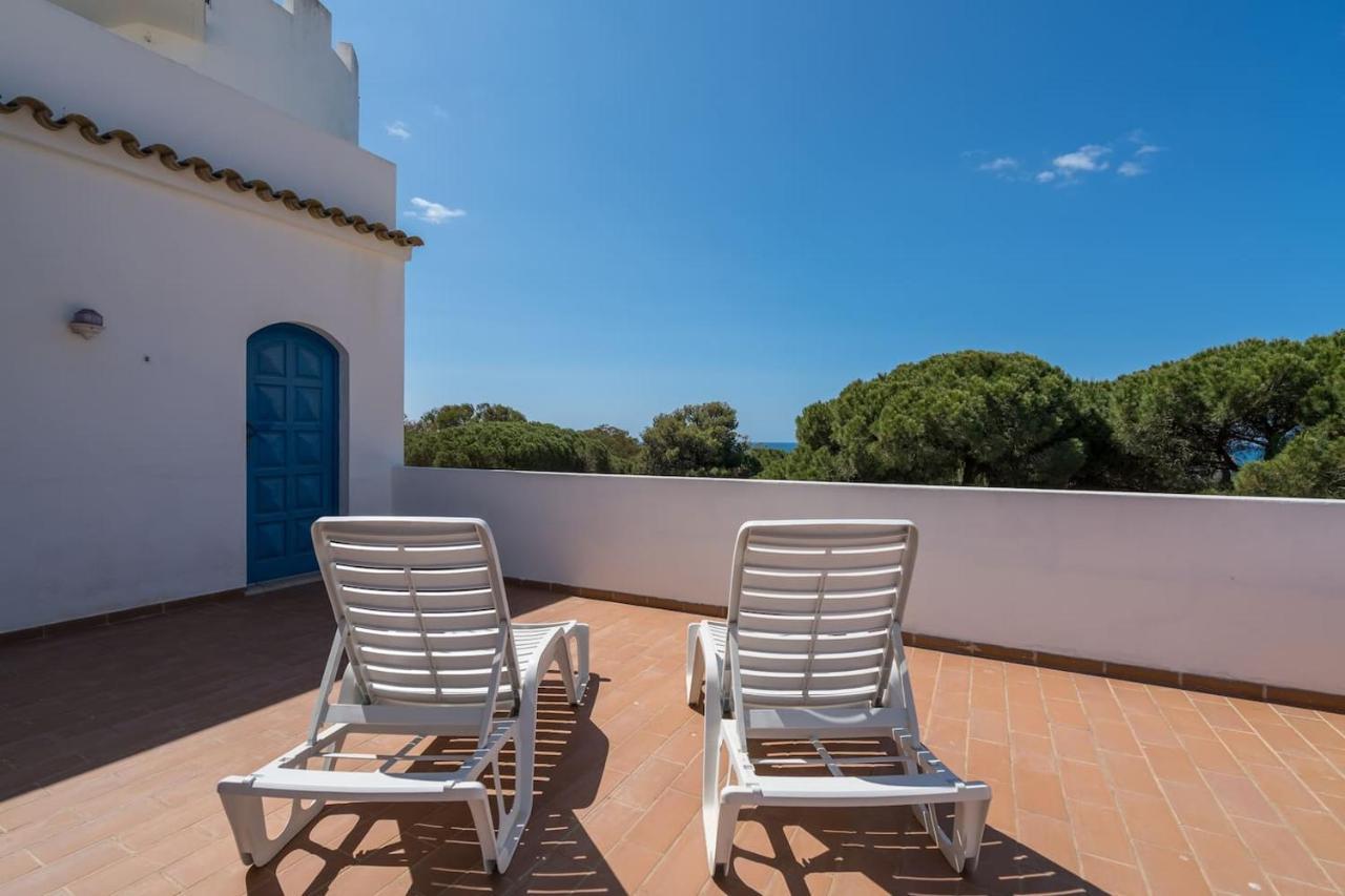 Apartment Castelinho - Pool - Beach - Free Wifi - Air Con