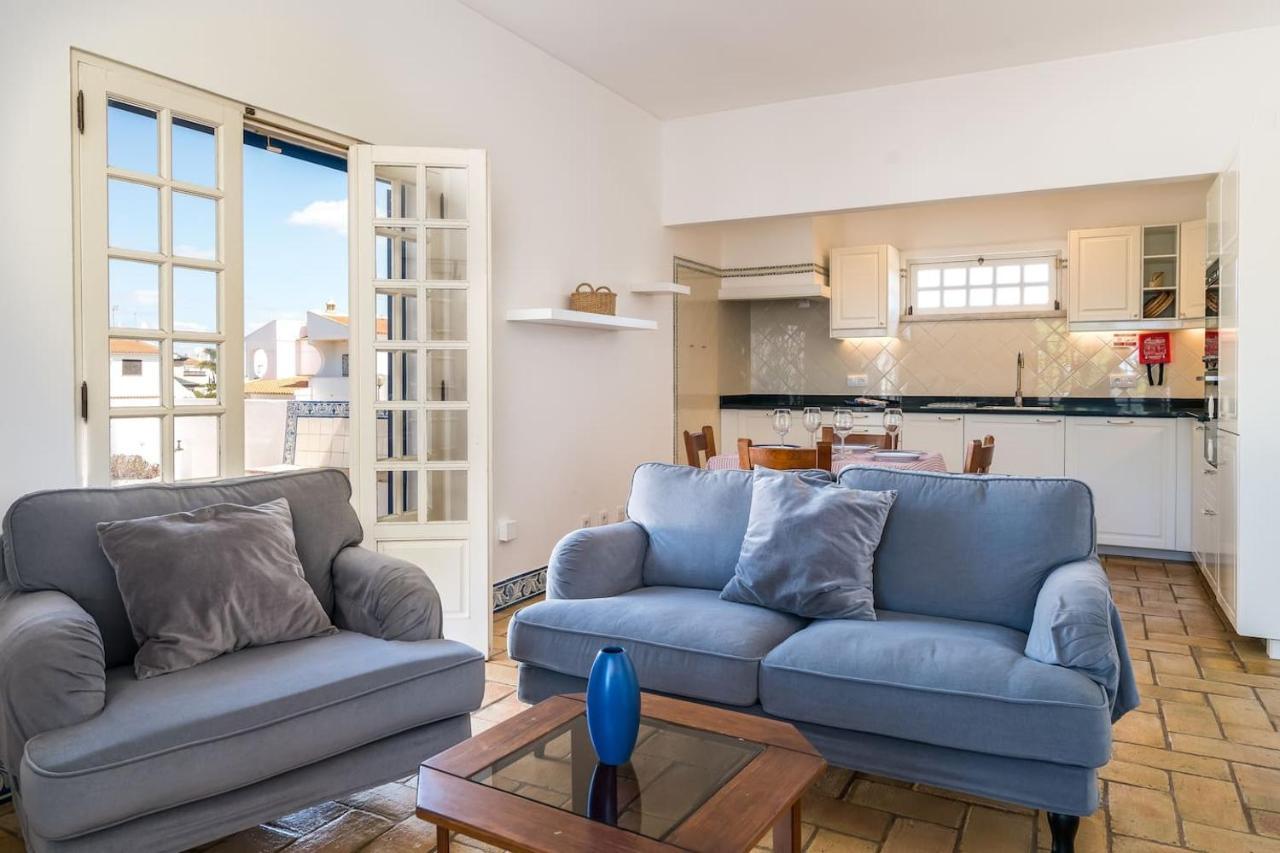 Castelinho - Pool - Beach - Free Wifi - Air Con Apartment *