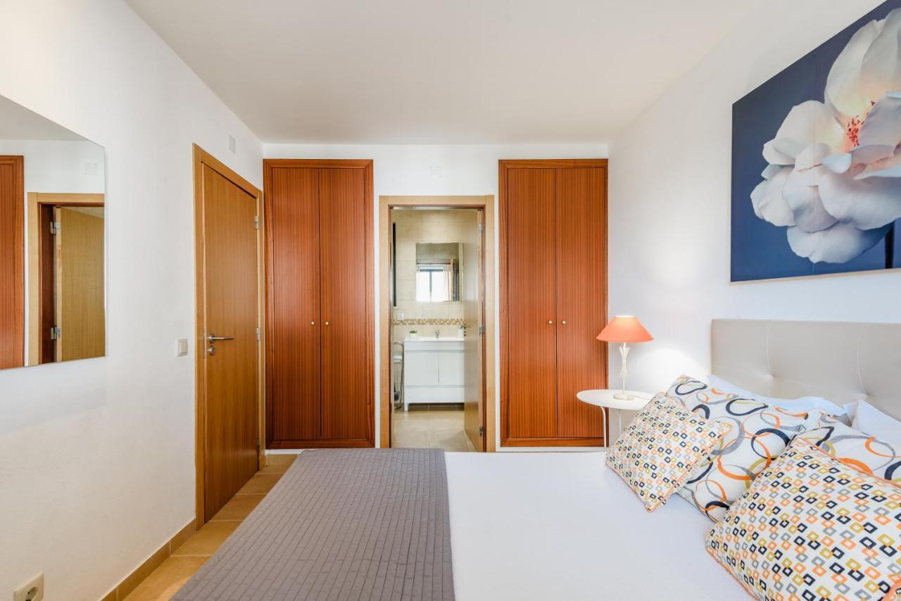 Protea - 5 Bedroom, Beach, Air-con, Wifi *