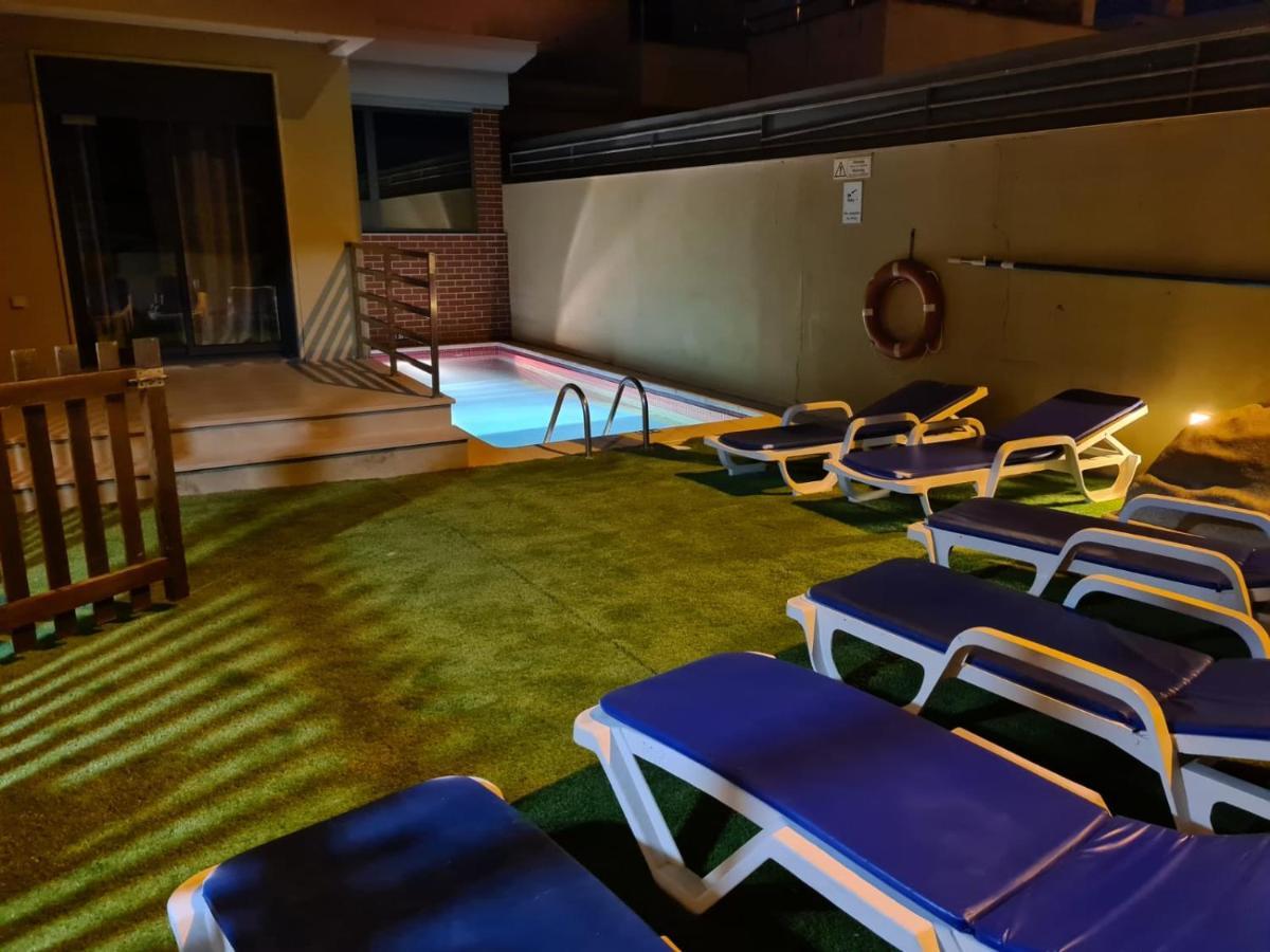 Holiday home Cozy With Pool And Barbecue