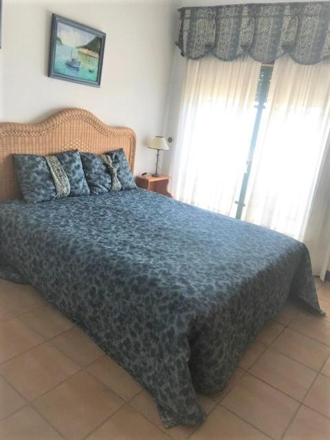 Apart. T2 Olhos De Agua Apartment