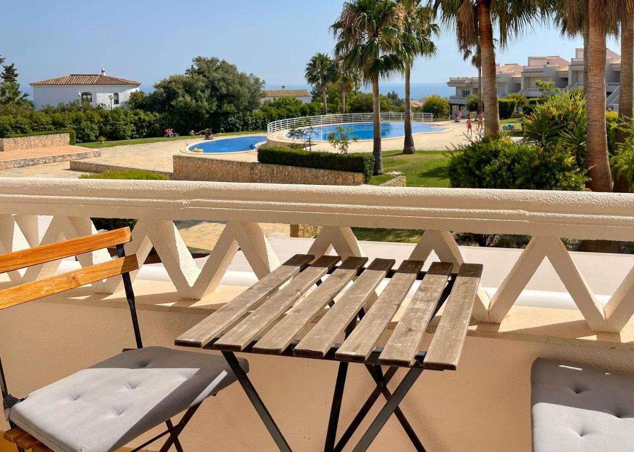 Modern 2 Bed Town House Af, Apartment Albufeira