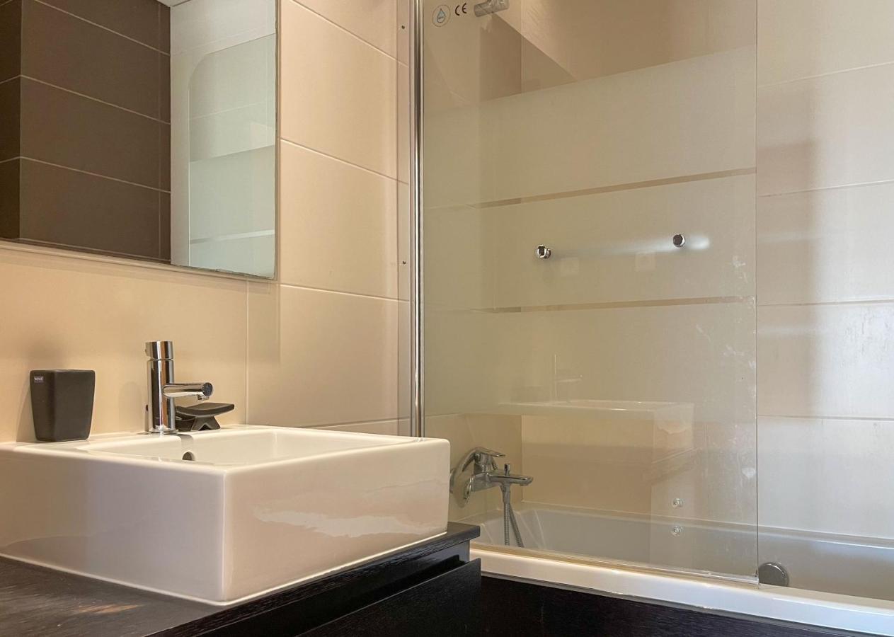 Apartment Modern 2 Bed Town House Af,