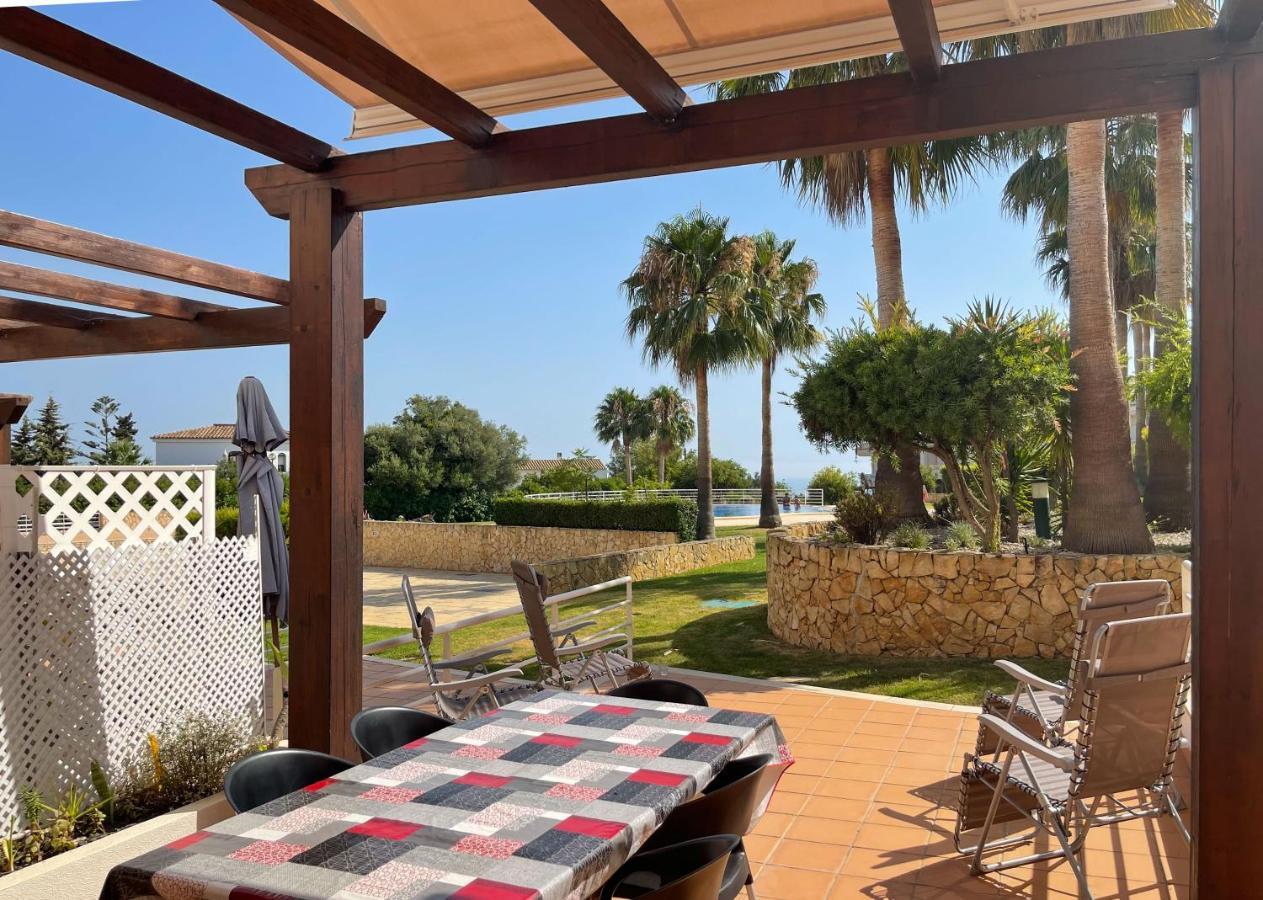 Modern 2 Bed Town House Af, Apartment Albufeira