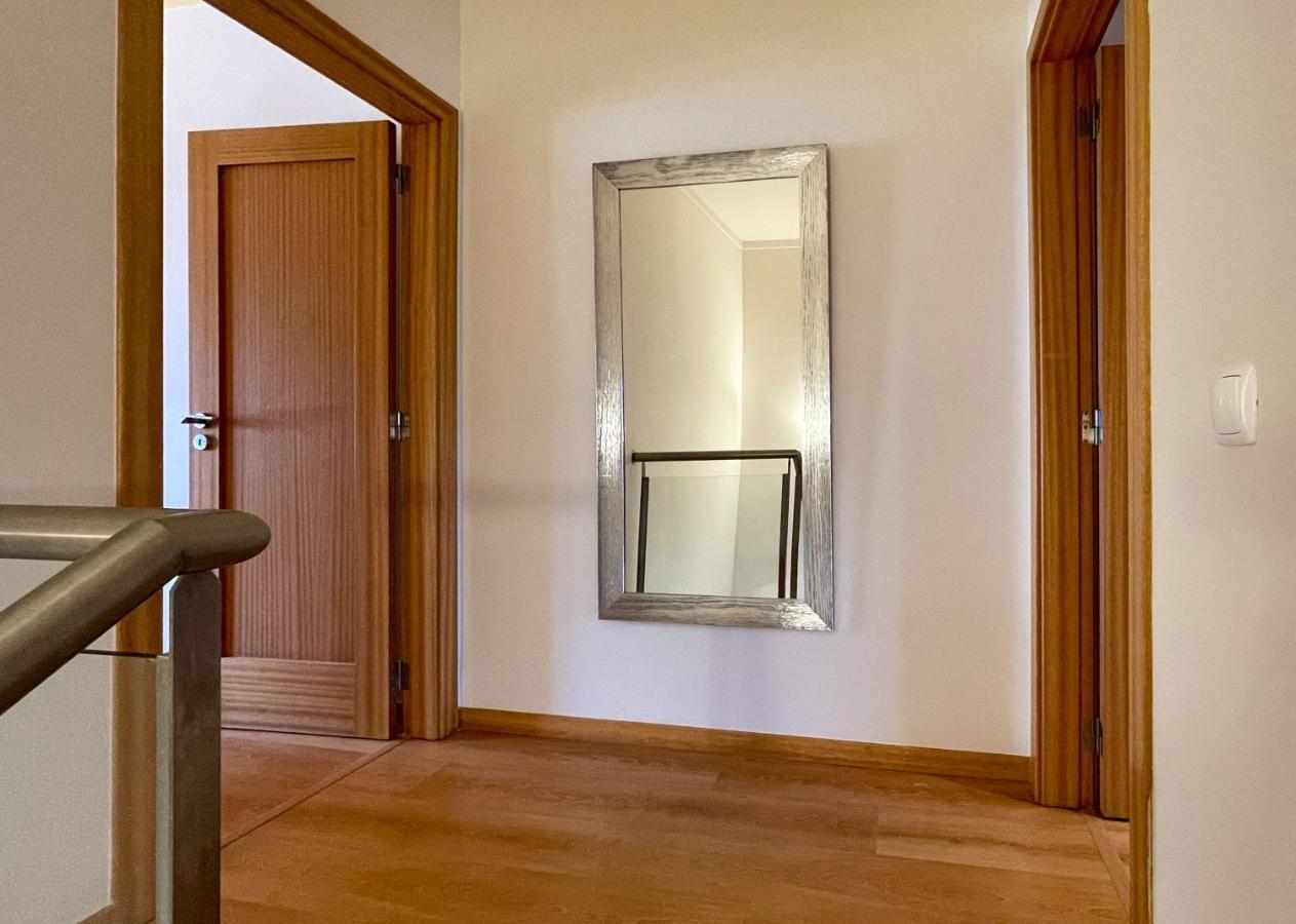Modern 2 Bed Town House Af, Apartment Albufeira