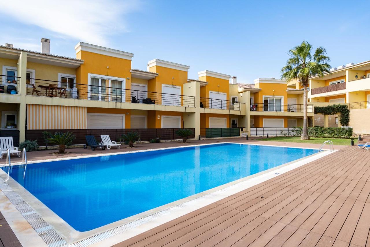 The Village - Outstanding Brand New 2 Bedrooms In Gale Apartment