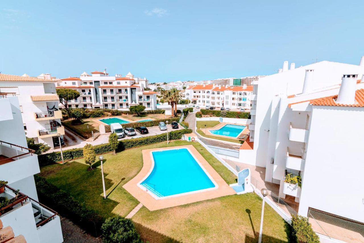 1 Bed With Pool In Albufeira