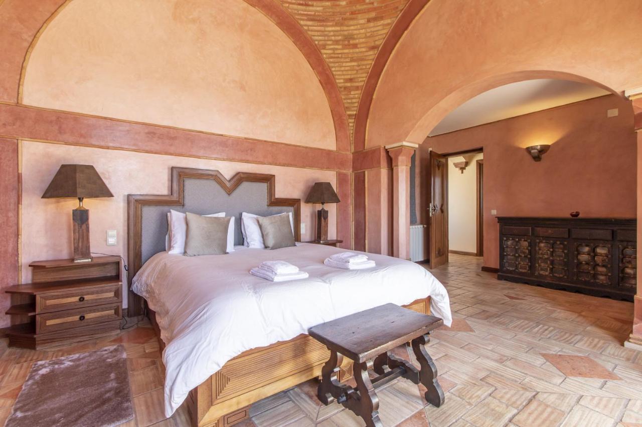 Villa Quinta Dionysus *