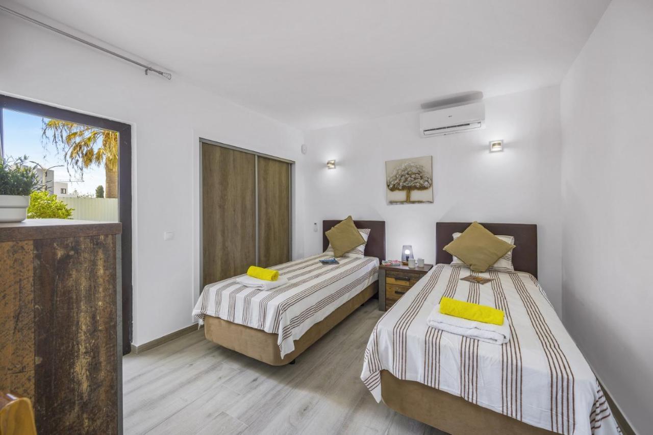 Villa Pina By