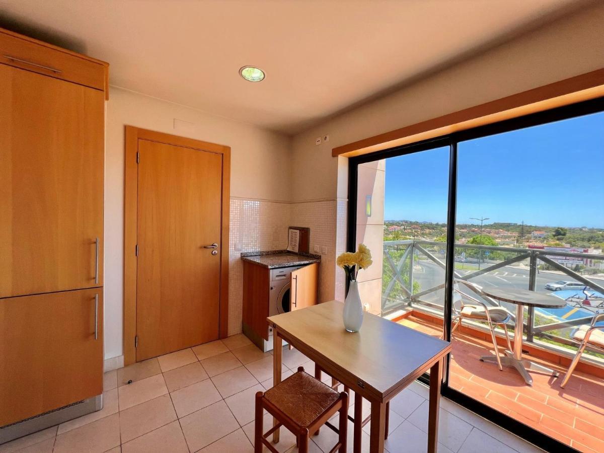 Modern 2 With Pool By Homing Apartment *