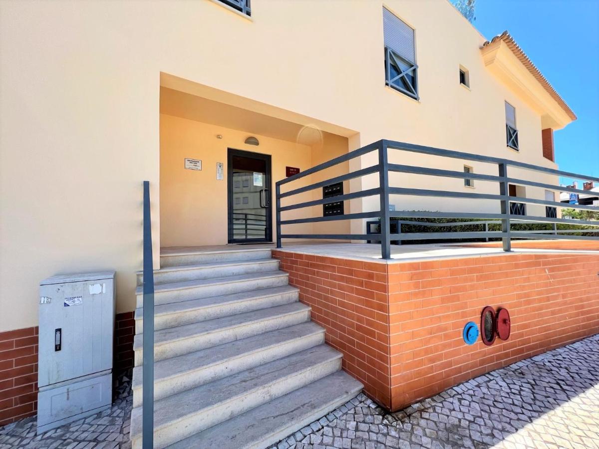 Modern 2 With Pool By Homing Apartment *