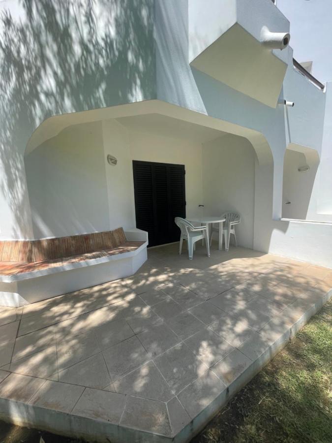 Lovely 2 Bedroom Inside A In Holiday home *