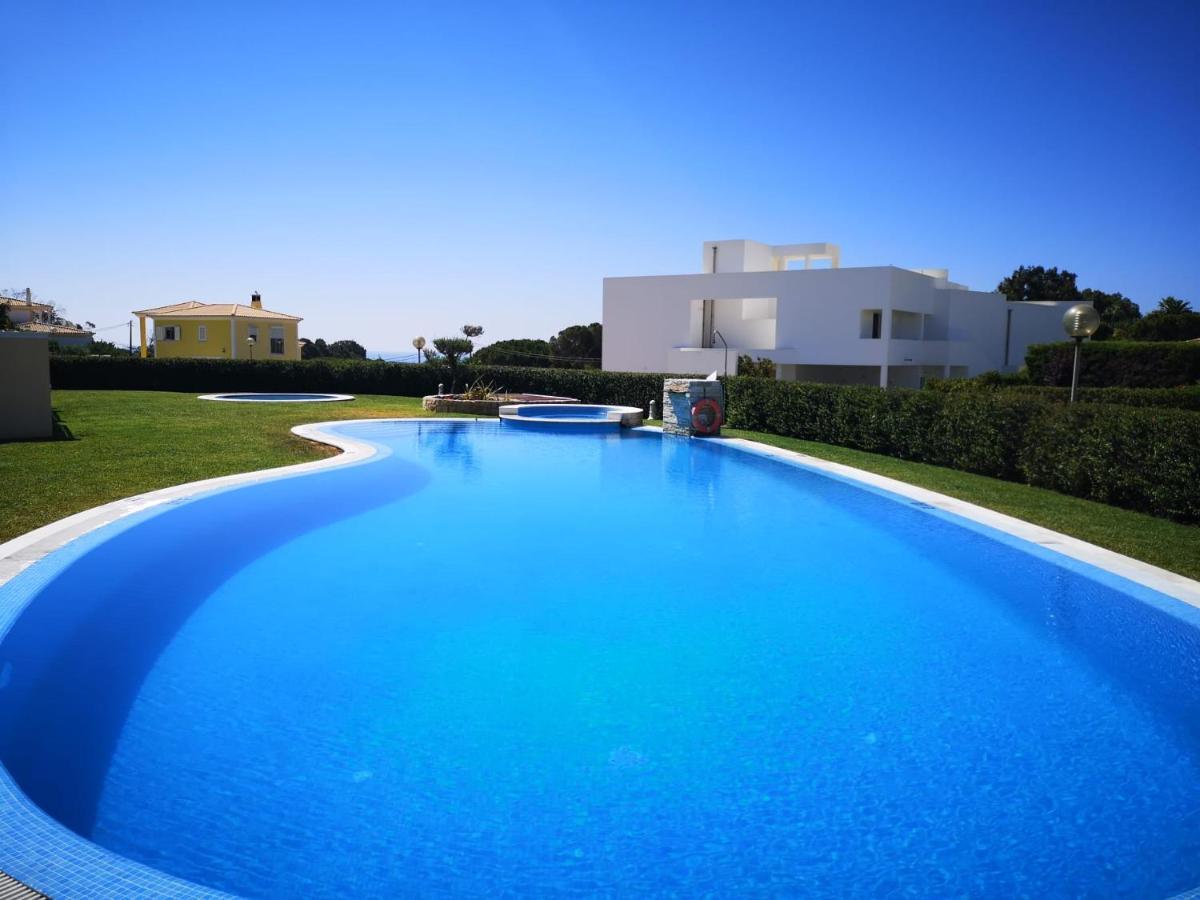 House F Sao Rafael - Free Wifi & Airco, Netflix Ready - 300m From The * Albufeira
