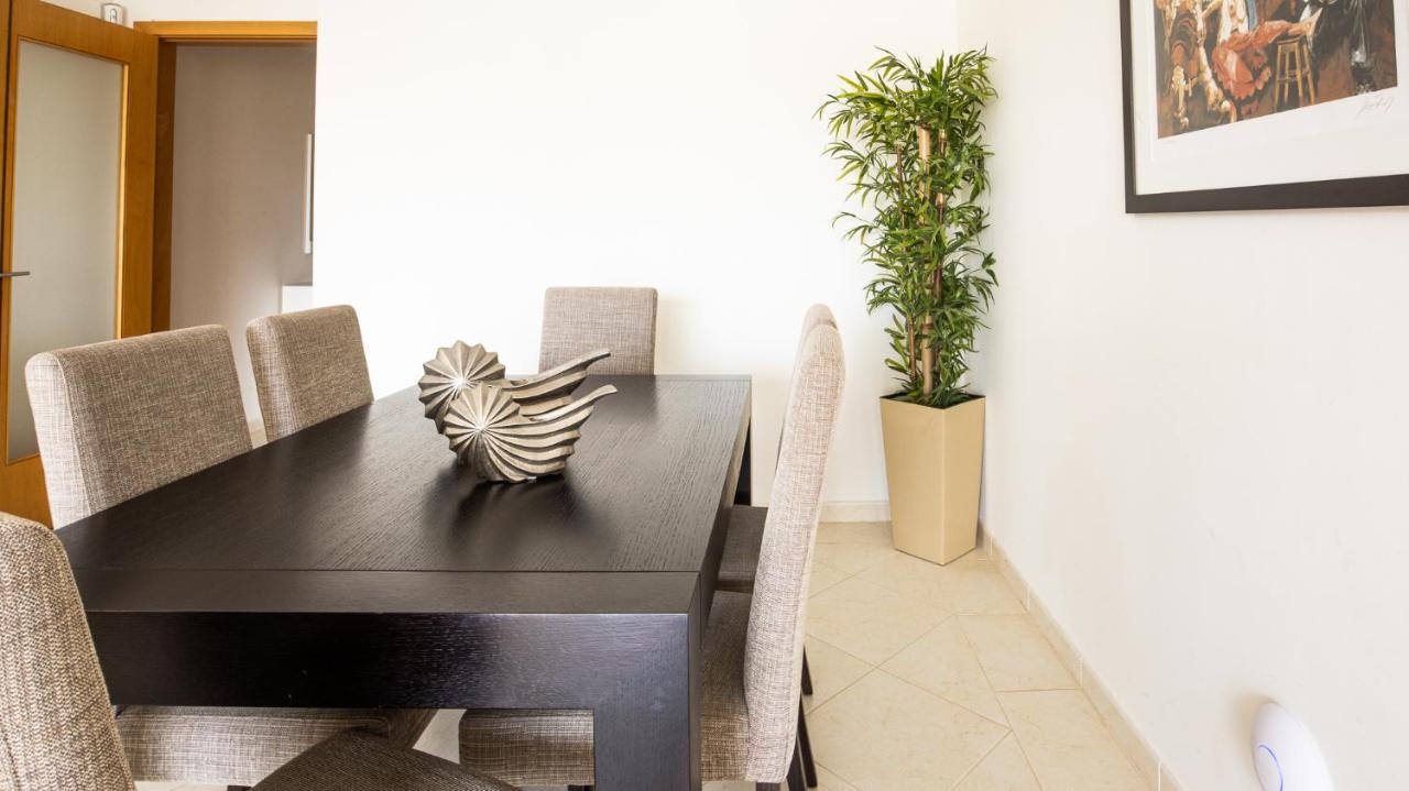 Vakantiehuis House F Sao Rafael - Free Wifi & Airco, Netflix Ready - 300m From The *