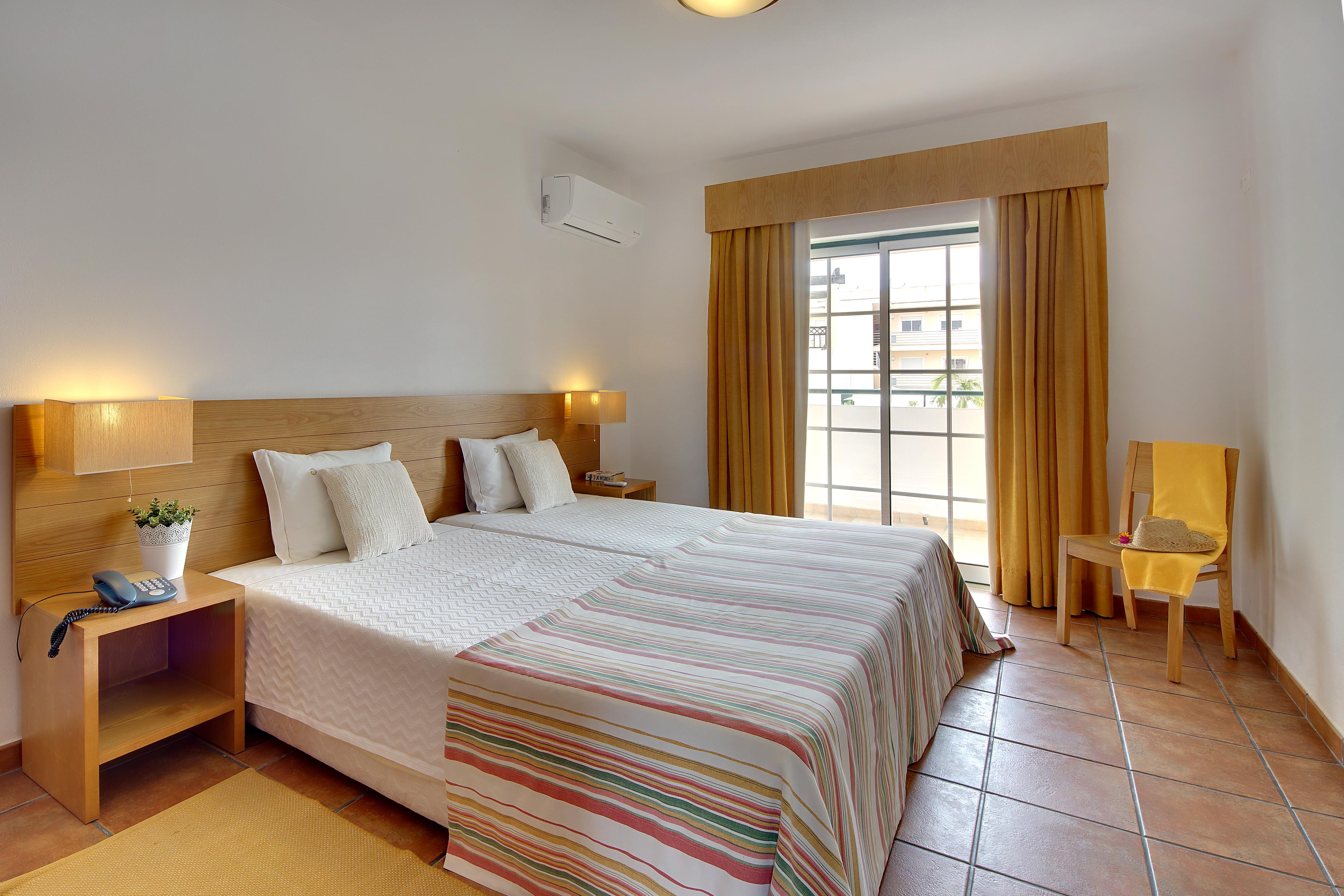 Turisticos Novochoro Aparthotel 3*