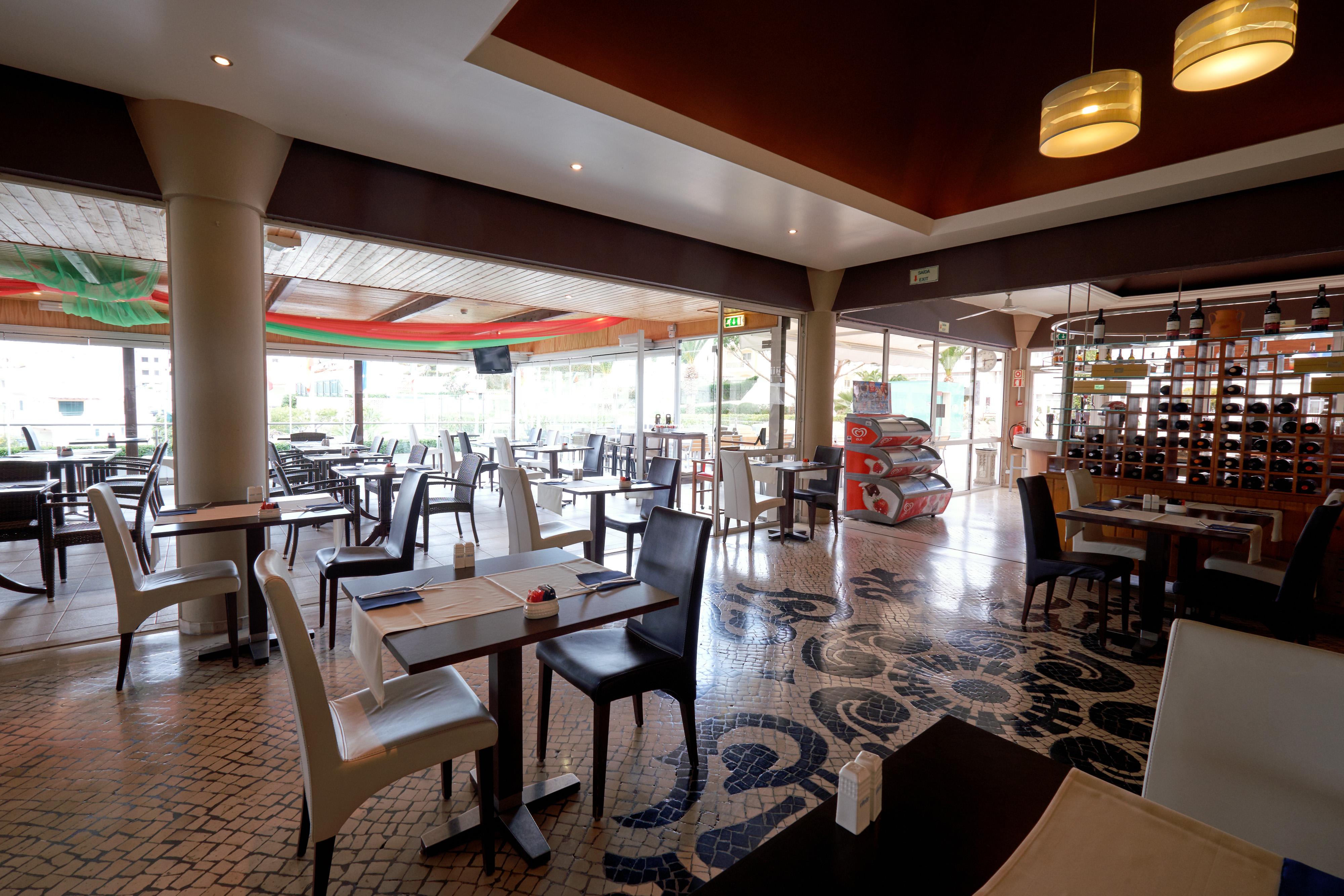 Muthu Clube Da Oura Aparthotel 4*