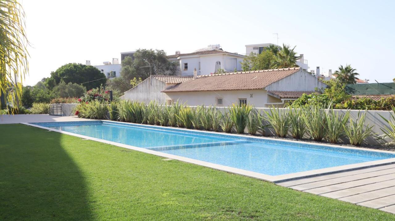Amendoeiras By * Albufeira
