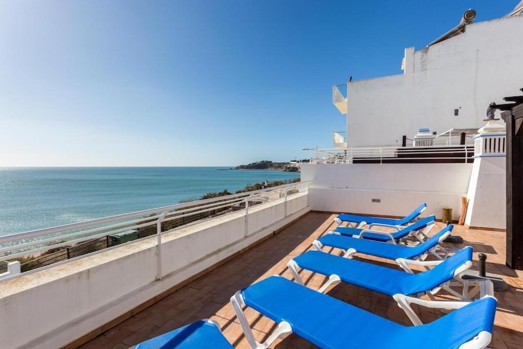 Holiday home Refurbished Beachfront House, Pool, Ac, Wifi, Albufeira, Sea View *