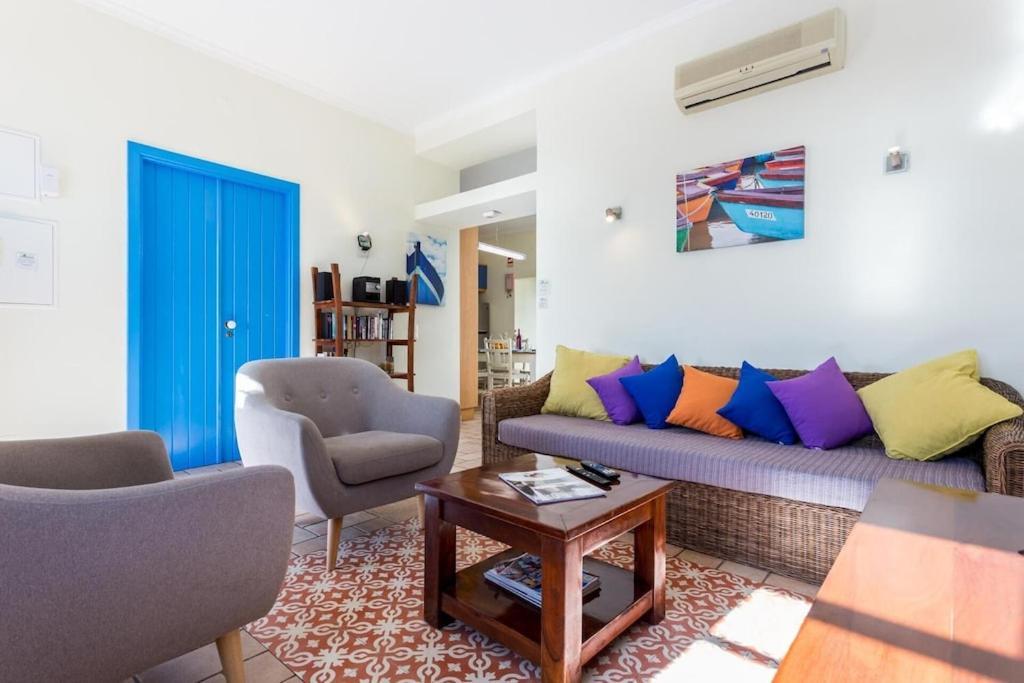 Refurbished Beachfront House, Pool, Ac, Wifi, Albufeira, Sea View Holiday home