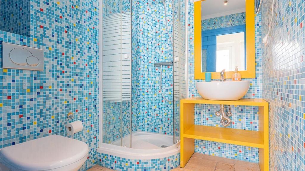 Holiday home Refurbished Beachfront House, Pool, Ac, Wifi, Albufeira, Sea View *