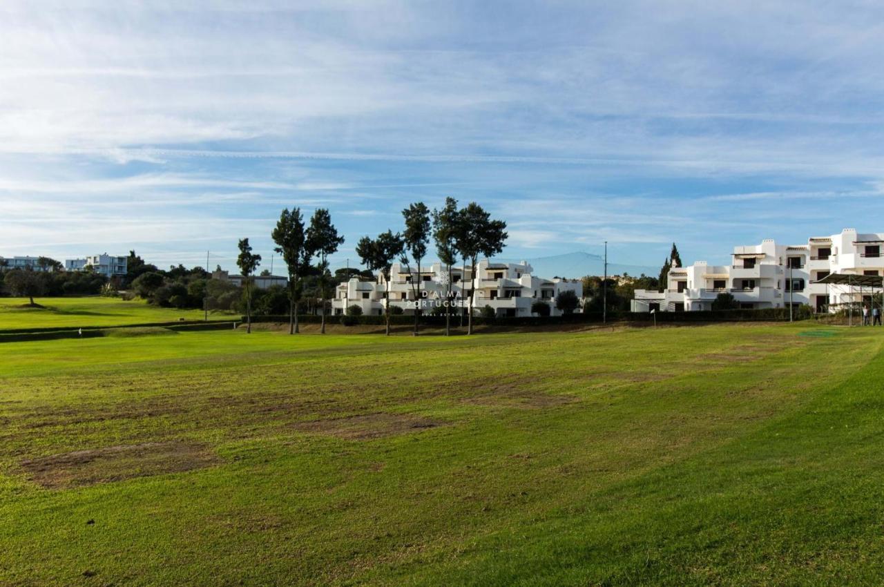 Luna - Golf View By Dalma Portuguesa *