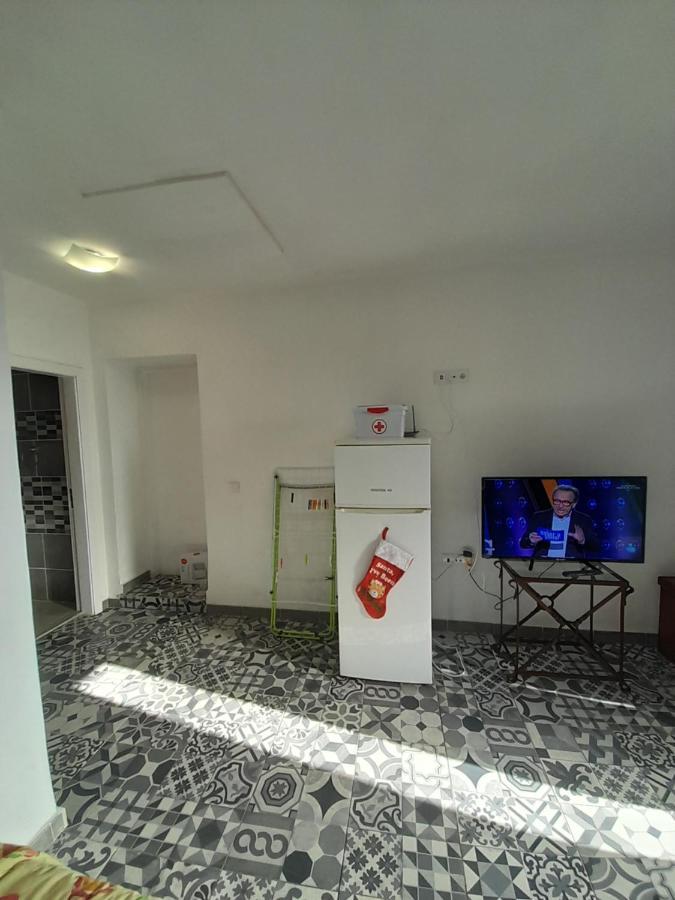 Tropicana One Bedroom Flat T1 With Garden Close To 8 Beaches Albufeira