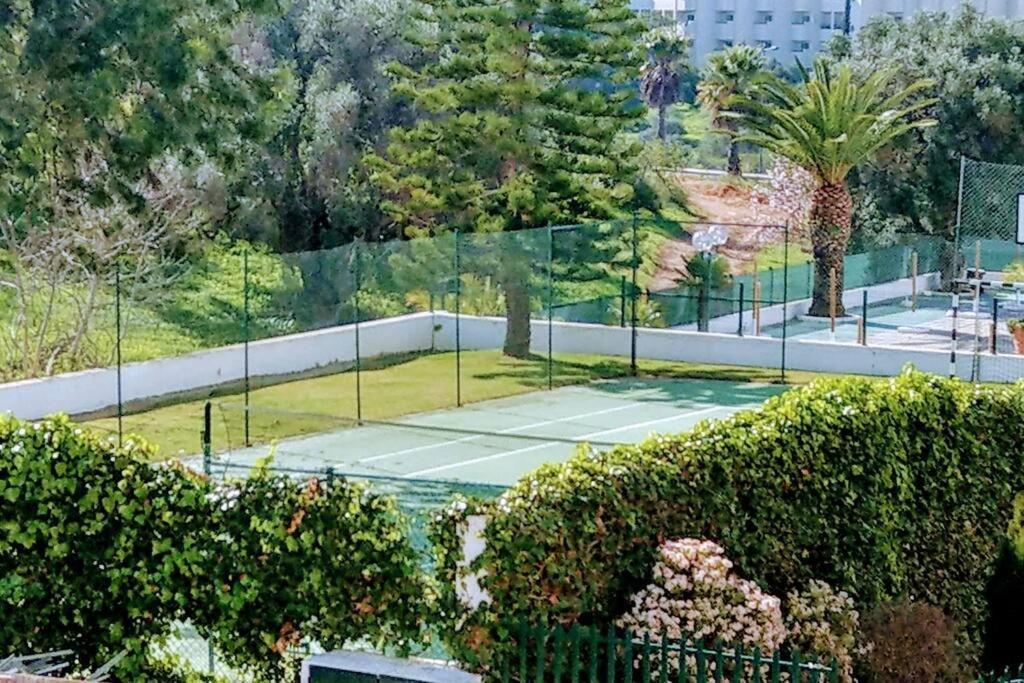 Spot Com Piscinas Exteriores E Interior! *