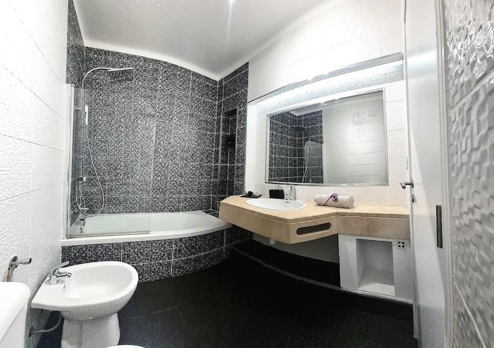 Spot Com Piscinas Exteriores E Interior! Apartment Albufeira