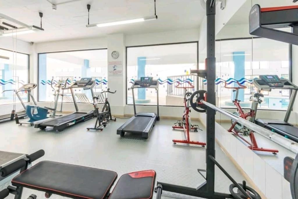 Spot Com Piscinas Exteriores E Interior!