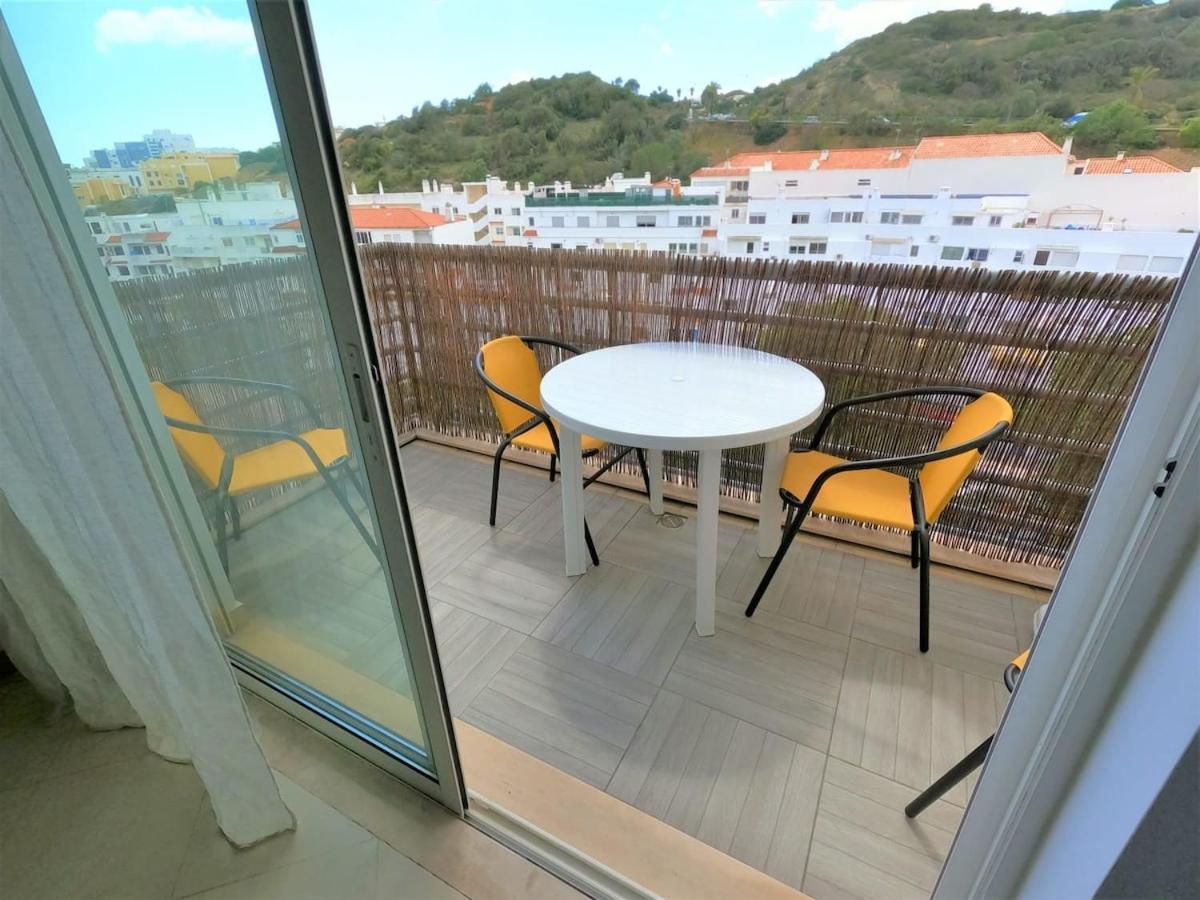 Algarve Modern T1 With Balcony In Albufeira