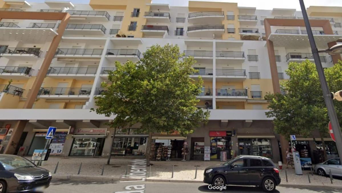 Algarve Modern T1 With Balcony In * Albufeira