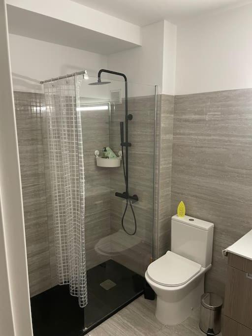 Superbe Appartement, Parking,300 M De La Apartment *
