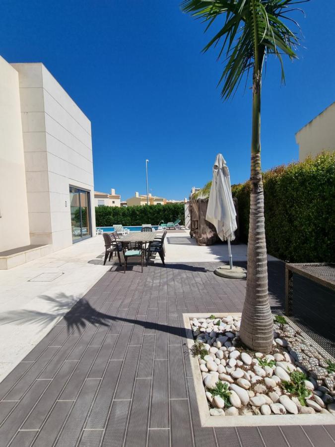 Luxury Olivia 10 - 15 Min To The Oura, Private Swimming Pool *