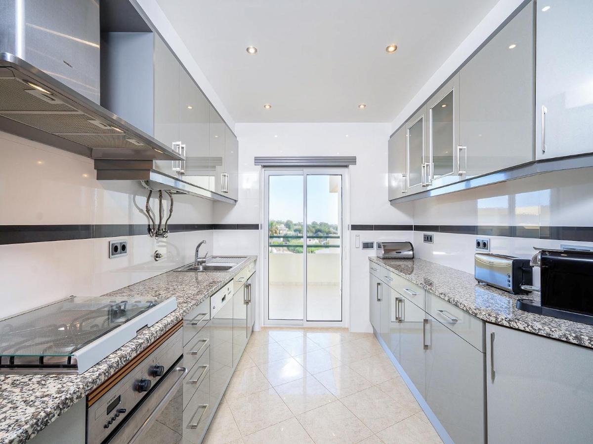 Luxury Penthouse Wstunning Sea Views, Walk To Gale Apartamento Albufeira
