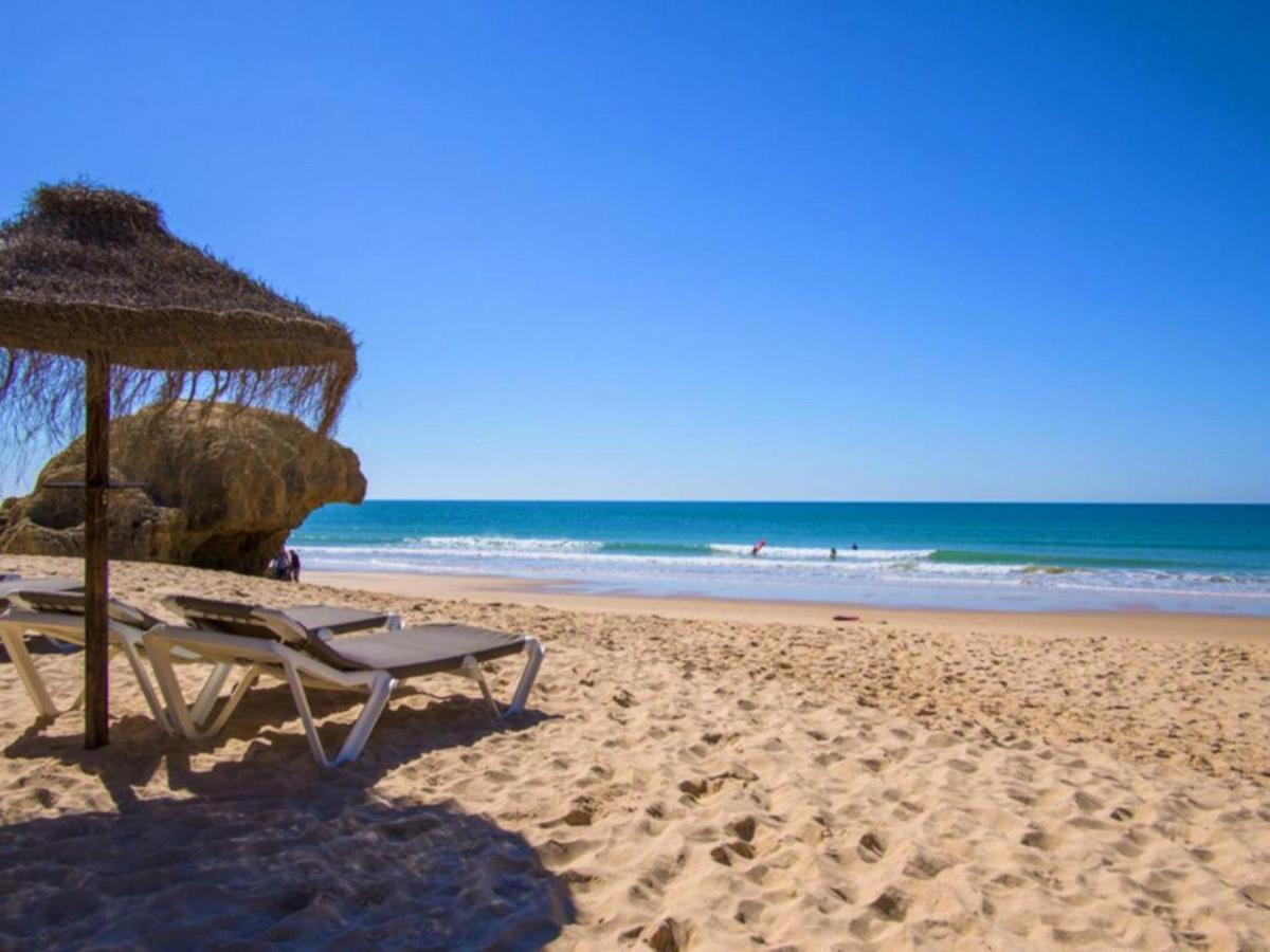Apartment Luxury Wstunning Sea Views, Walk Albufeira
