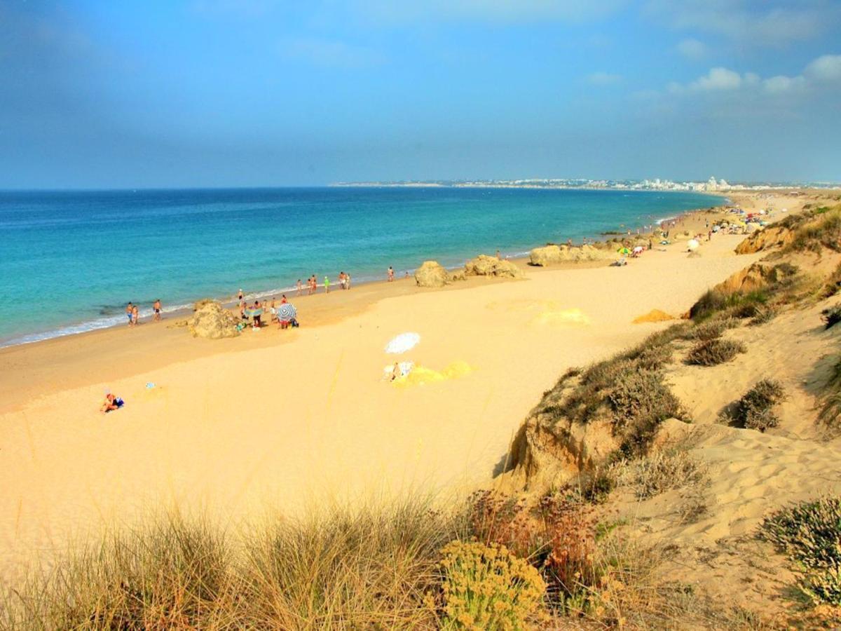 Apartment Luxury Wstunning Sea Views, Walk Albufeira